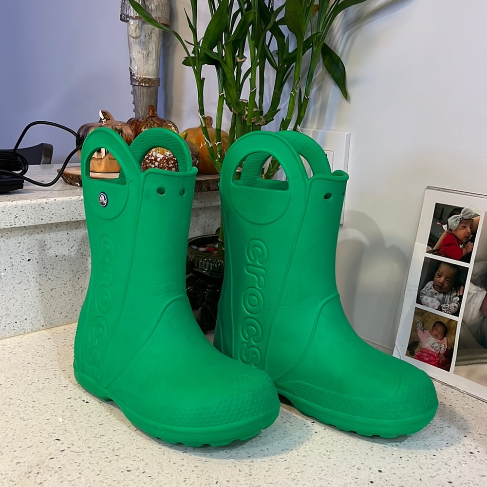 Crocs